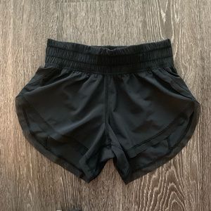 LULULEMON HOTTY HOT SHORT II